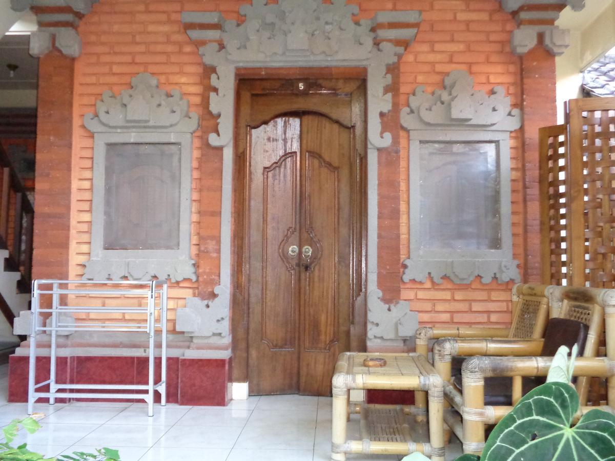 Yulia 1 Bed & Breakfast Sanur Dış mekan fotoğraf