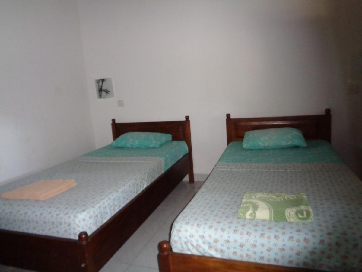 Yulia 1 Bed & Breakfast Sanur Dış mekan fotoğraf