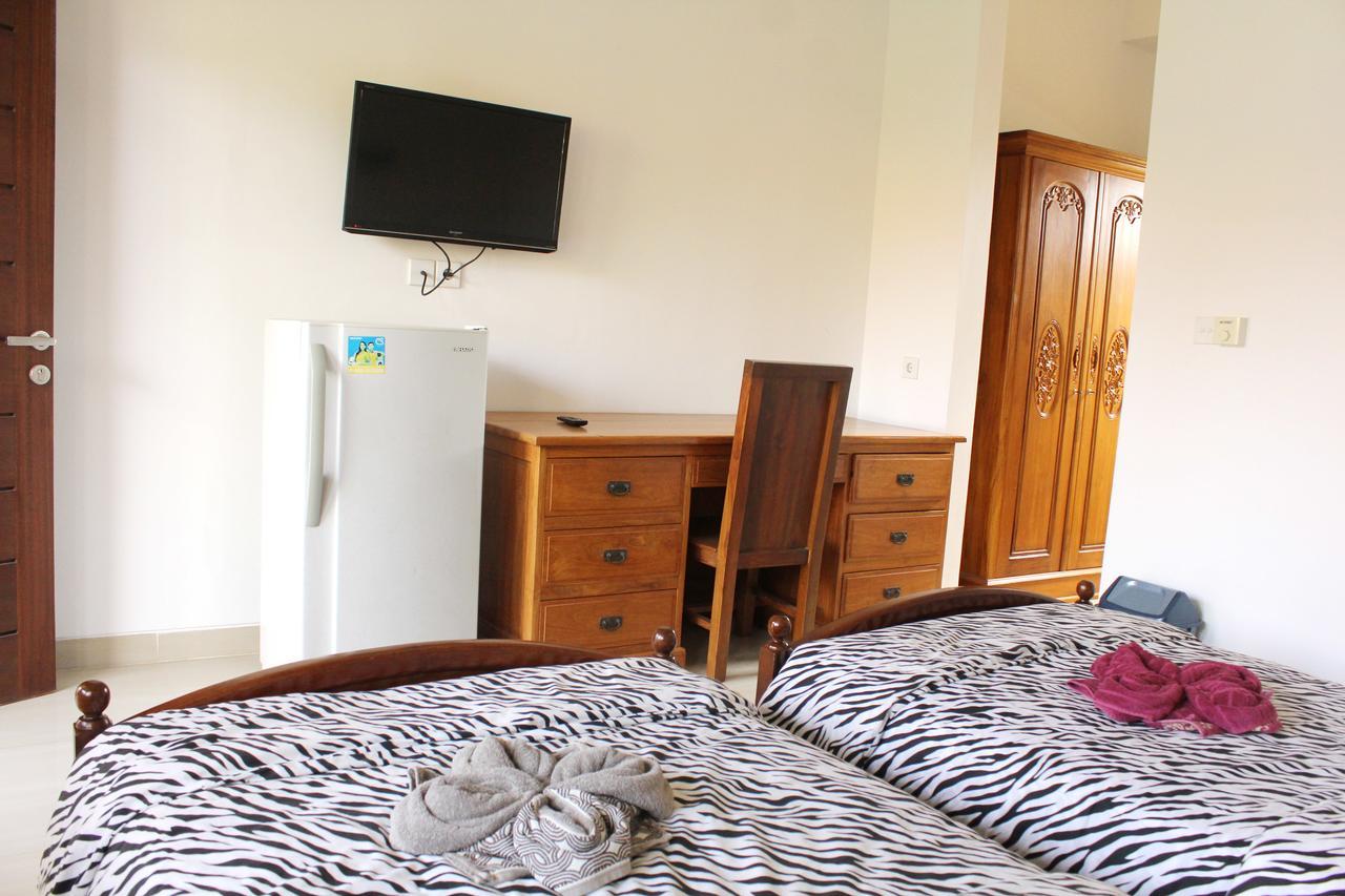 Yulia 1 Bed & Breakfast Sanur Dış mekan fotoğraf