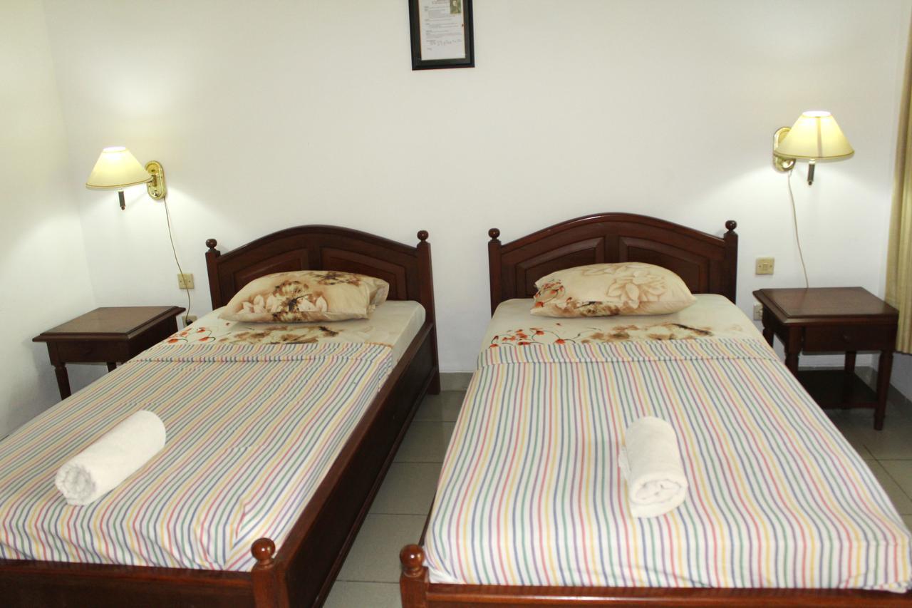 Yulia 1 Bed & Breakfast Sanur Dış mekan fotoğraf