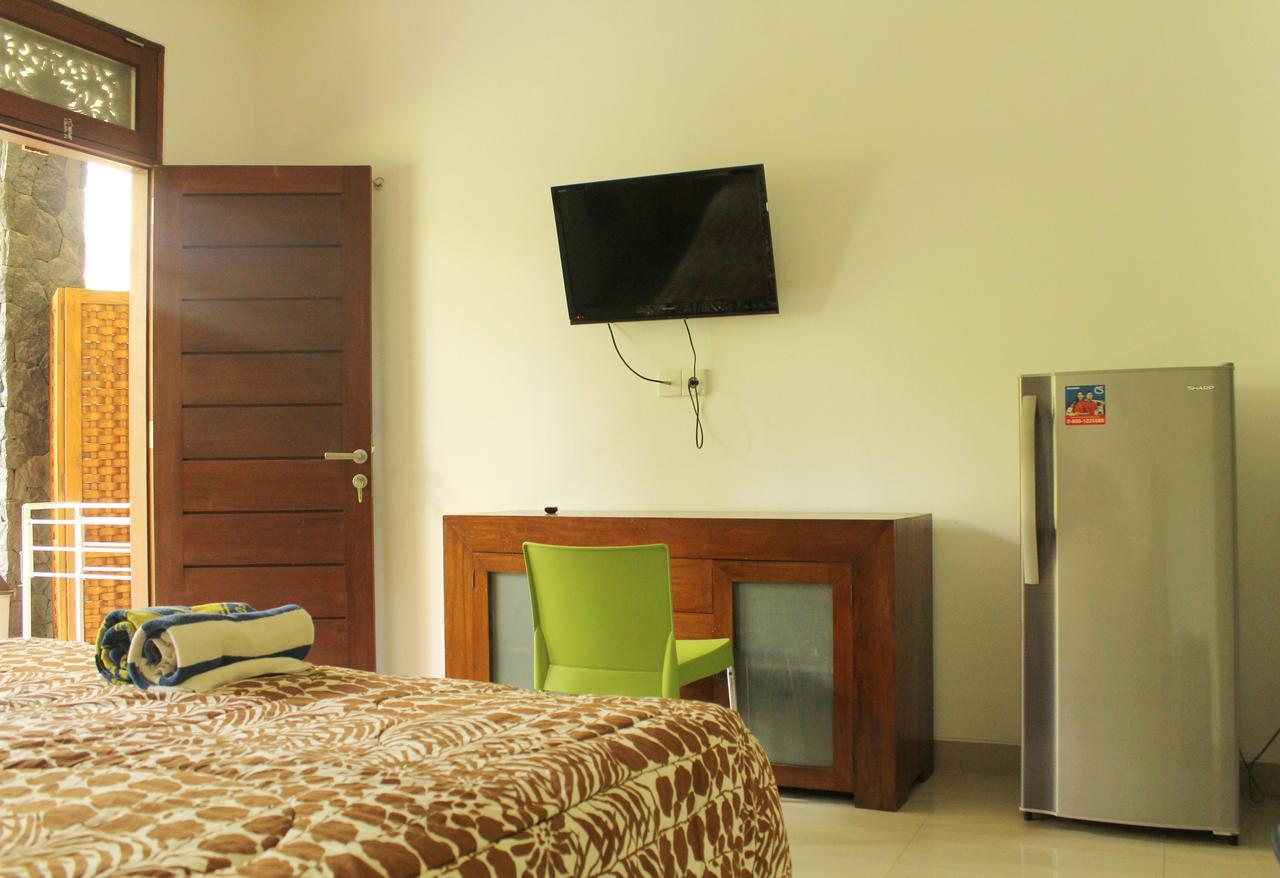 Yulia 1 Bed & Breakfast Sanur Dış mekan fotoğraf